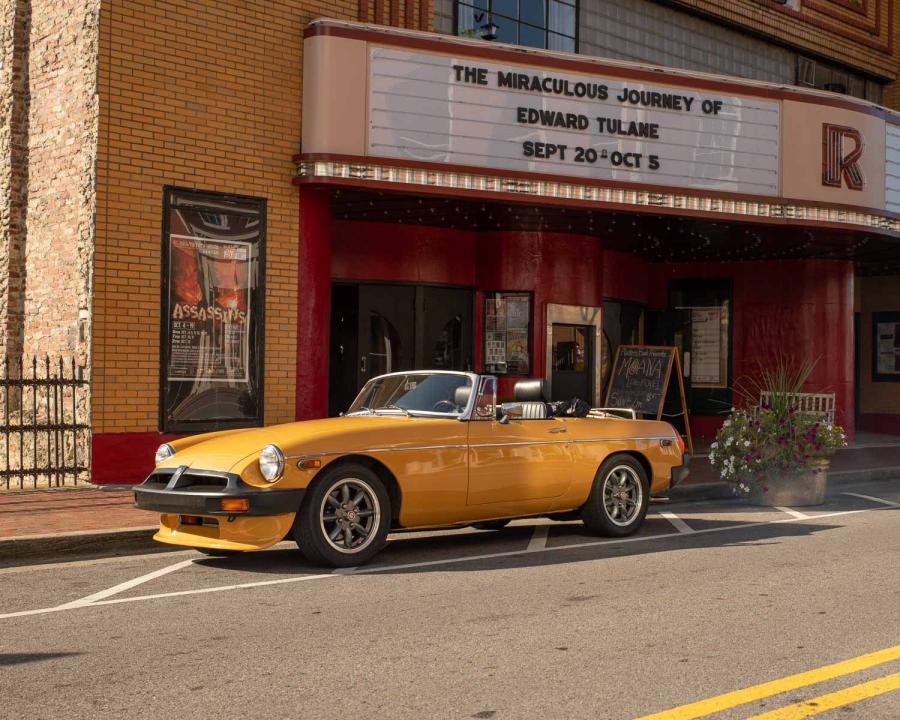  MGB Roadster 5-Speed 1977 года  (фото 1 из 72)